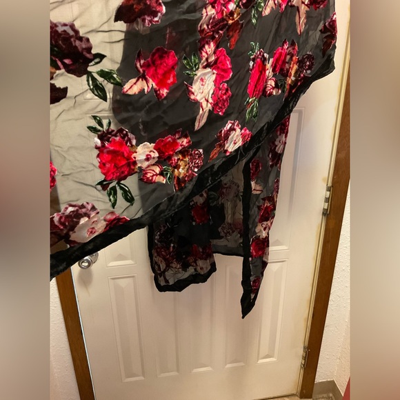 burnout velvet kimono ONE SIZE floral roses red and black - Picture 3 of 5